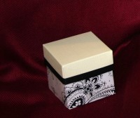 Photograph of the Noir Favour Box