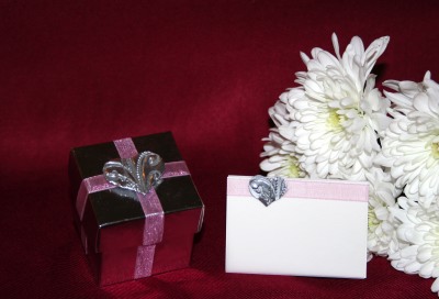 Photograph of the Swirl Pink Favour